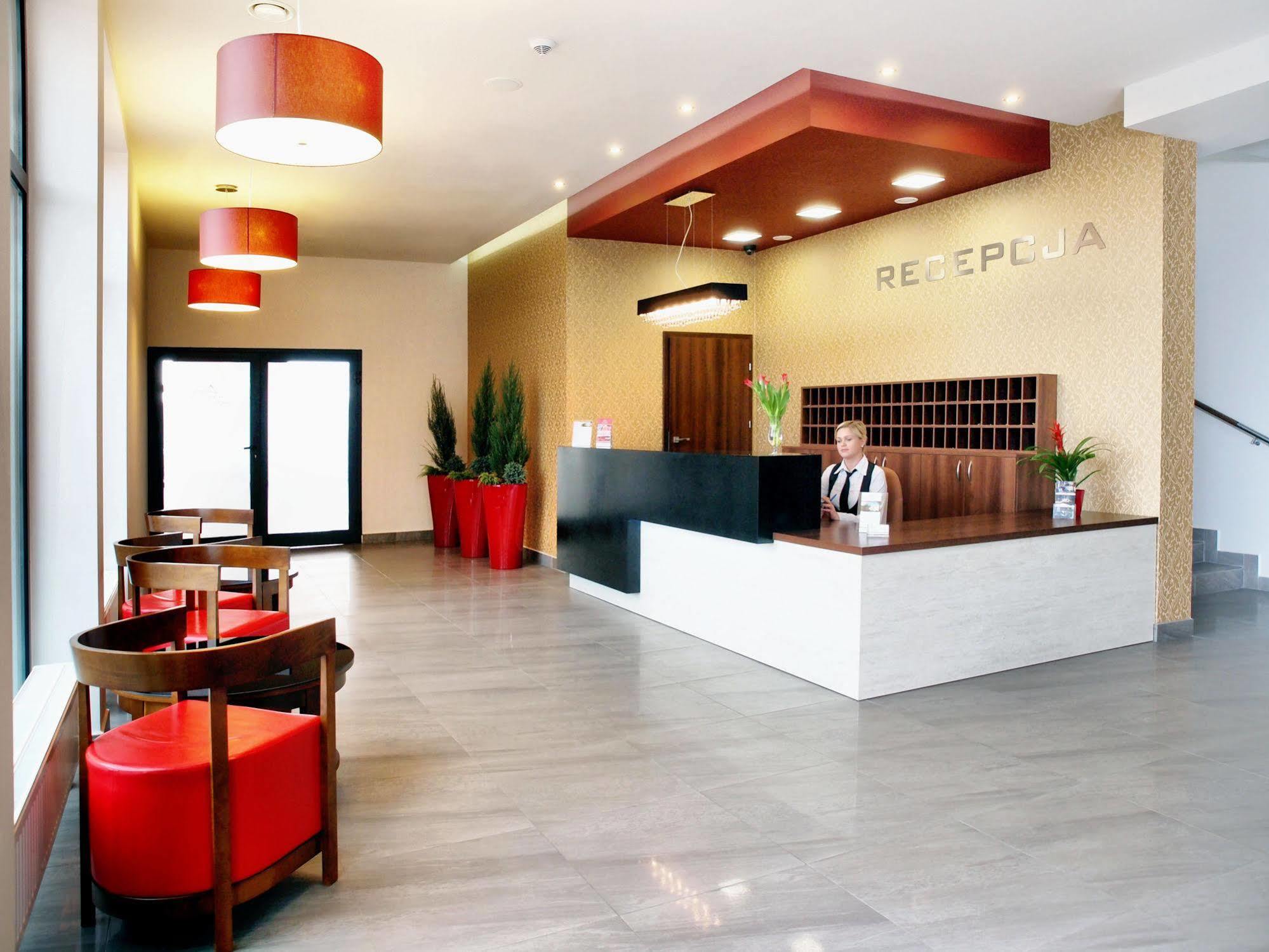 Hotel Austeria Conference & Spa Ciechocinek Exterior photo